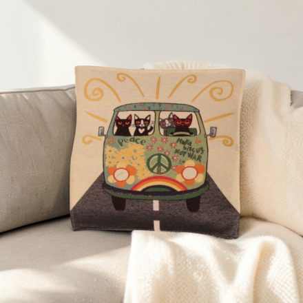 Pernă decorativă verde 45x45 cm – Pisici Peace Bus