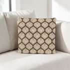 Pernă decorativă gri deschis 45x45 cm – Ornament argintiu