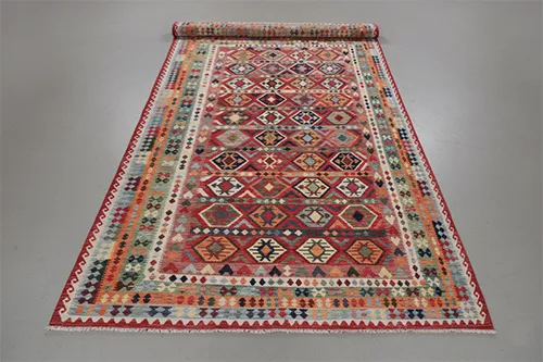 Originea și realizarea covoarelor Kilim