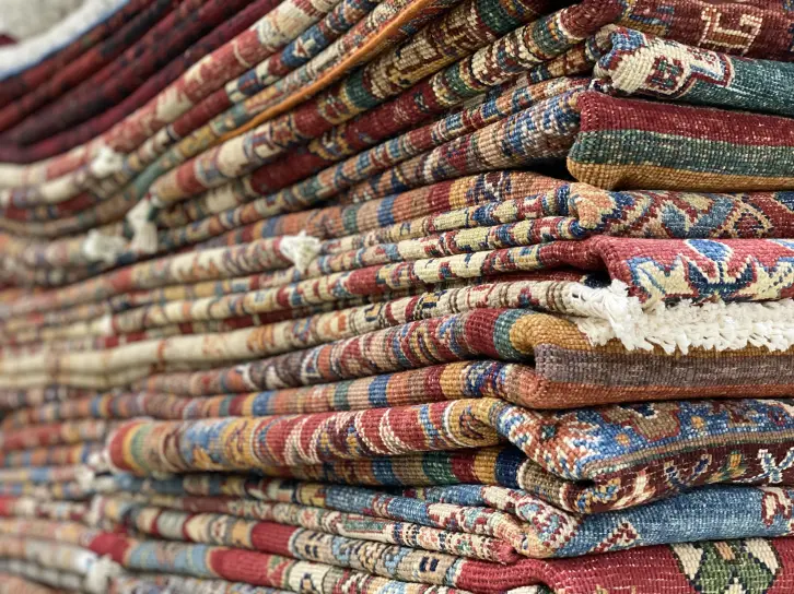 Ce înseamnă o lichidare de stoc la covoare?